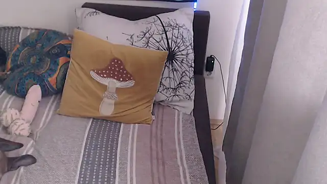 AlienforTwenty: онлайн-секс-чат