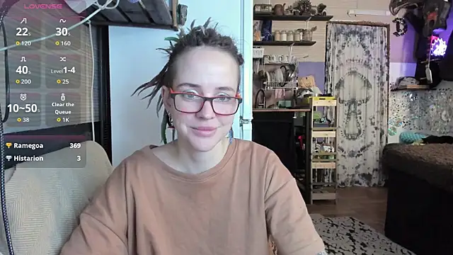 LisaFoxy_y 即時 XXX 聊天