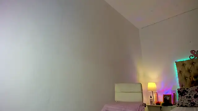 Pertunjukan Kamera Web shantallhotxx