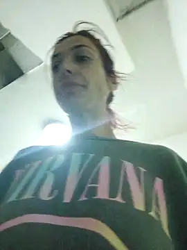 MalditaLocaaのライブXXXチャット