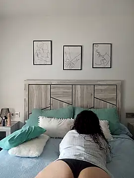 Show modela bodialfa na web-kameri