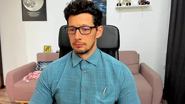 BrutusK08n Live XXX chat