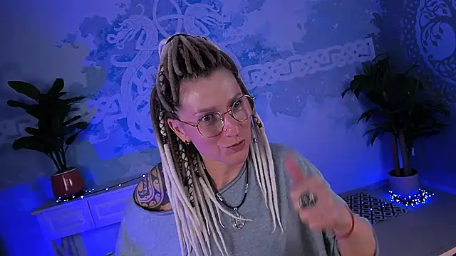 XXX chat uživo modela UmaSpace