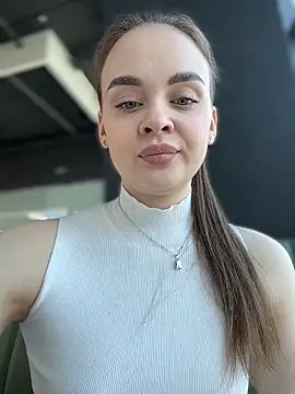 Chat +18 de KristiRich ao vivo