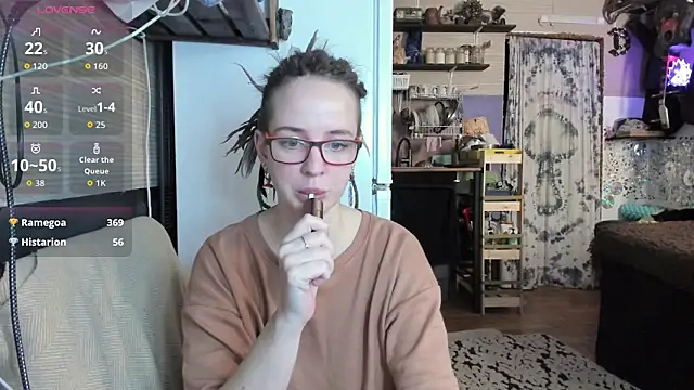 Chatroom XXX en direct de LisaFoxy_y