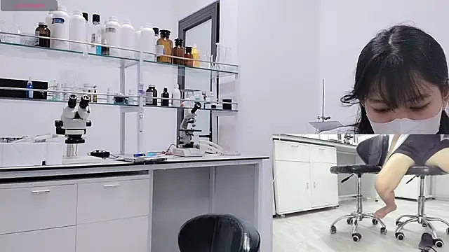 Kathylove_2023: διαδικτυακό σόου στην κάμερα