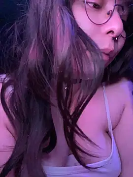 Solo_yoss' Live XXX Chat