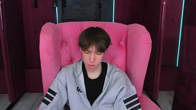 عرض كام MarkBranston