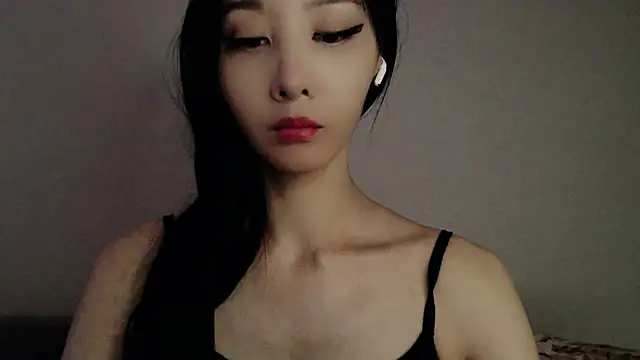 XXX chat uživo modela Fudzik0