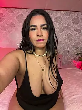Vicky_Saidi Live XXX-Chat