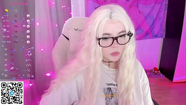 SelenaCute: онлайн-секс-чат