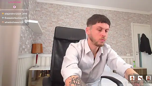 JonahShaw Live XXX-Chat