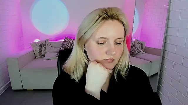 KathyBriggs' Live XXX Chat