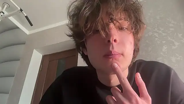 tomasdickpick Adlı Modelin Canlı XXX Sohbeti