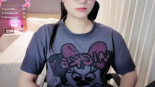 JENNIE-16 Show Webcam