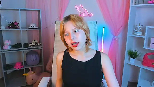 VivienneHebert Chat XXX in diretta