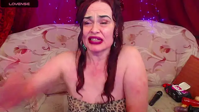 hotzlata Chat XXX in diretta