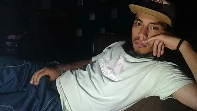 AlexAlejandro13 ওয়েবক্যাম শো