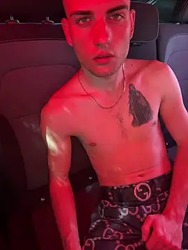 Milanese22 Adlı Modelin Web Kamerası Şovu