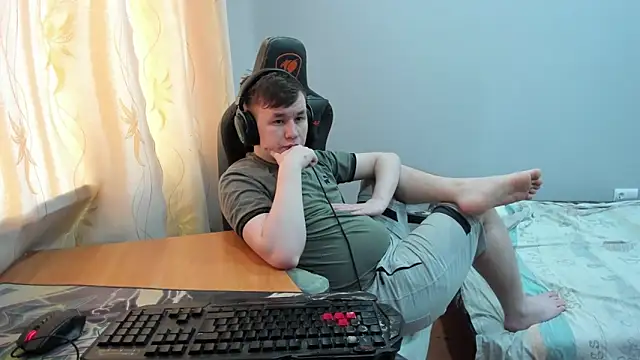 Вебкам-шоу iliaskrislove