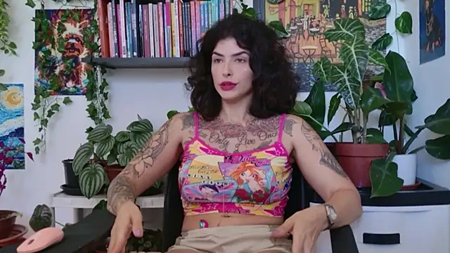 Chat +18 de TaliMajesty ao vivo