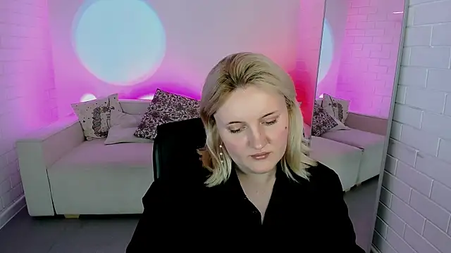 KathyBriggs Live XXX-Chat