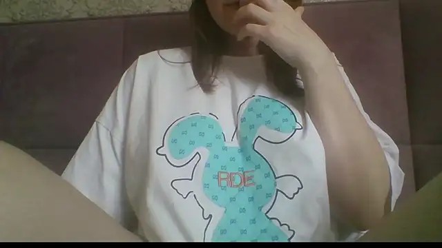 Sladkiegubki's Live XXX Chat