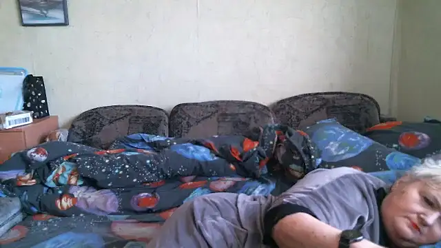 Lana555 现场XXX聊天