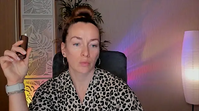 RebeccaMartinez Adlı Modelin Canlı XXX Sohbeti