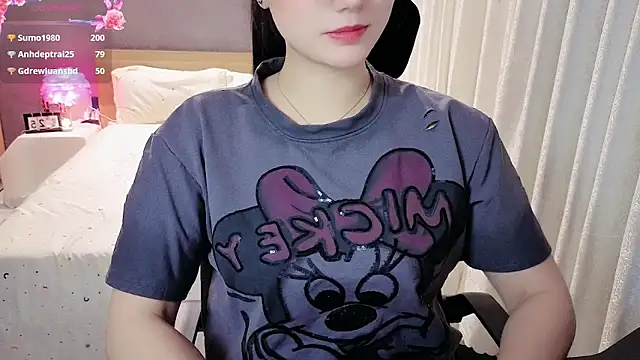 Chat XXX en directo de JENNIE-16