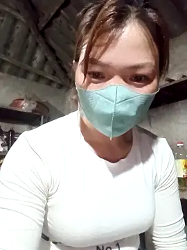 Chat +18 de nat-tri ao vivo