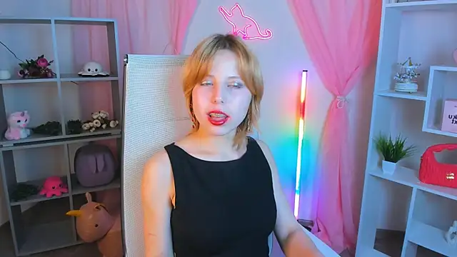 VivienneHebert live XXX chat