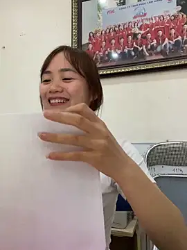 Bana-gibee live XXX chat