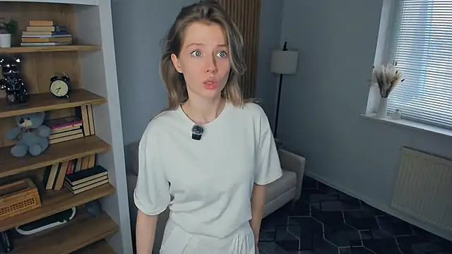 ShizueGattison: διαδικτυακό σόου στην κάμερα