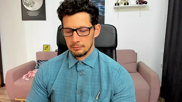 BrutusK08 网络视讯表演