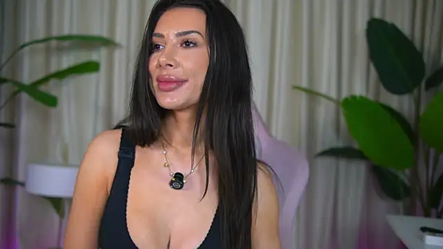 แชท XXX สดของ FoxieJullia