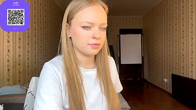 LolaZola live XXX chat