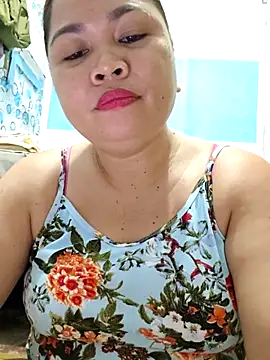 Sweetlorie_83's Live XXX Chat