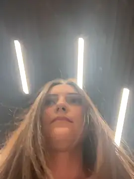 AnitaFly Chat XXX in diretta