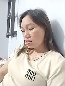 Cong2211 即時 XXX 聊天