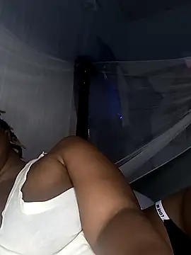 Queentesi Live XXX Chat