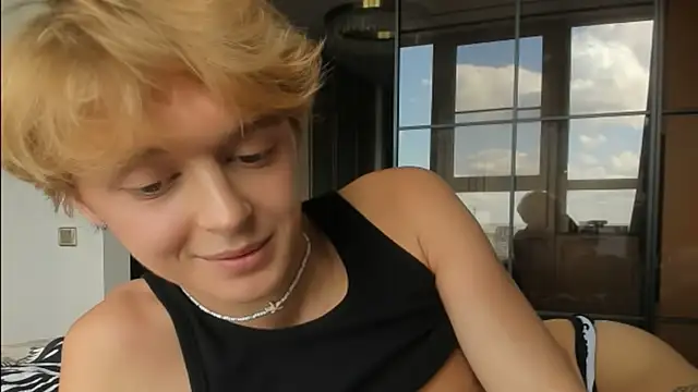 angelAndyy élő XXX-chatje