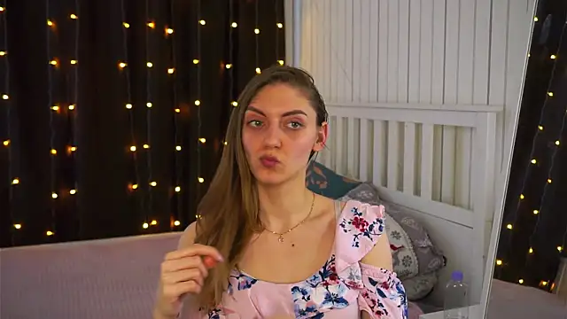 HeidiEnama's Live XXX Chat