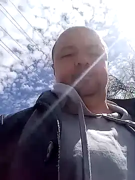 Luceriusbigass – Kamerová šou