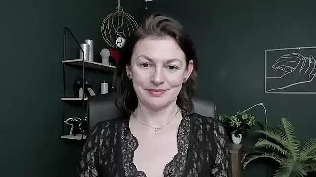 Chatroom XXX en direct de VivianWILD