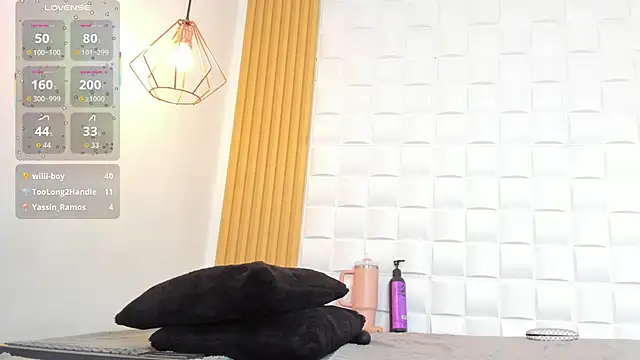 AriaBelle live XXX chat