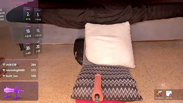 Noah_Katz: διαδικτυακό σόου στην κάμερα