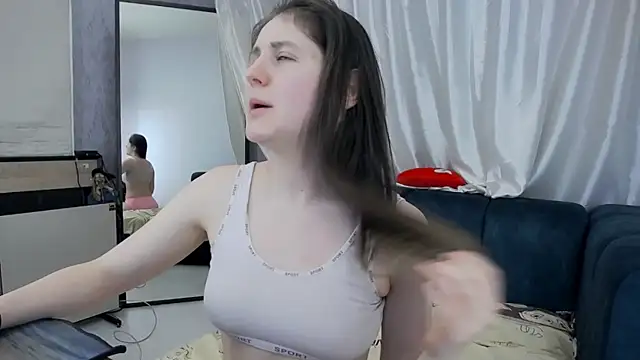 Chat +18 de Holliy_Cooper ao vivo