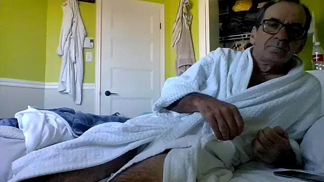 Rich301: διαδικτυακό σόου στην κάμερα