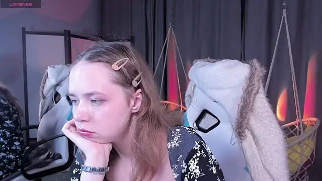 LeonaHicks Chat XXX live